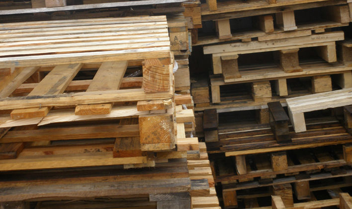 Recyclage, réparation et revalorisation de tous types de palette bois