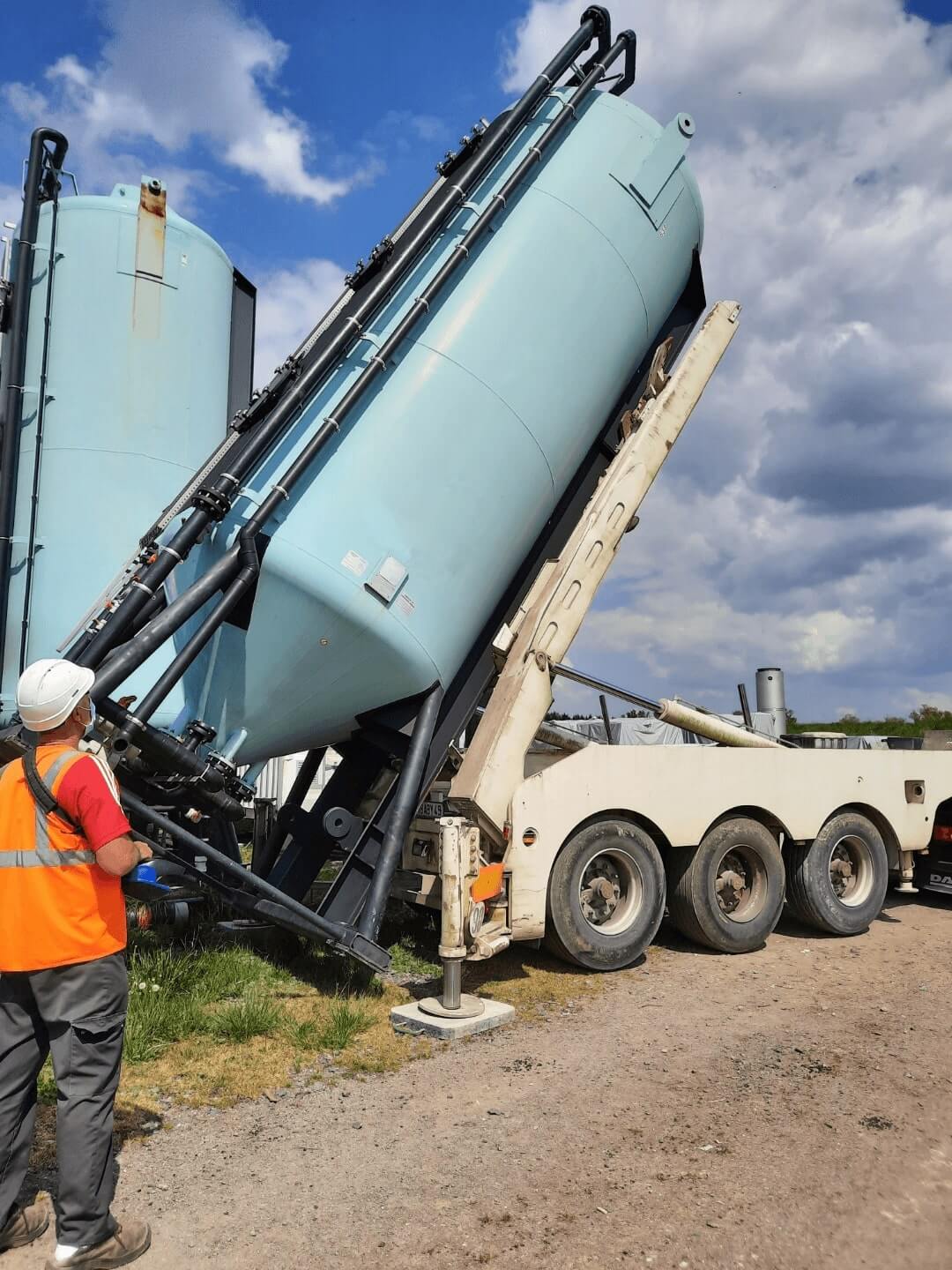 Camion grue - Groupe Brangeon